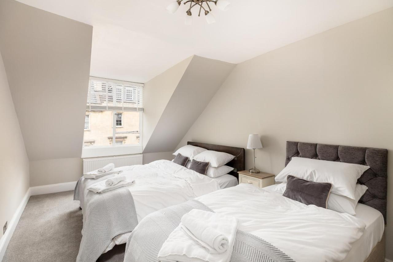 5 Bedroom Magnificent Georgian Townhouse- City Centre Bath Zewnętrze zdjęcie