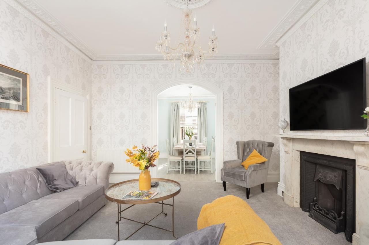 5 Bedroom Magnificent Georgian Townhouse- City Centre Bath Zewnętrze zdjęcie